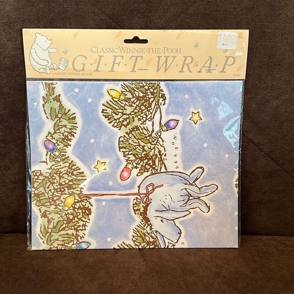 Classic Pooh DISNEY Christmas wrapping paper 2 sheets 24”x30” NIP Vintage HTF